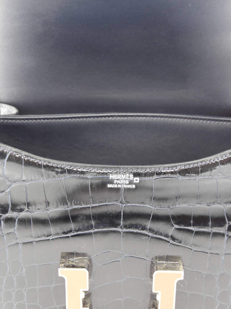 Hermes 24 Constance III Dark Blue Missi Lisse Alligator Flap Bag Palladium-designer resale