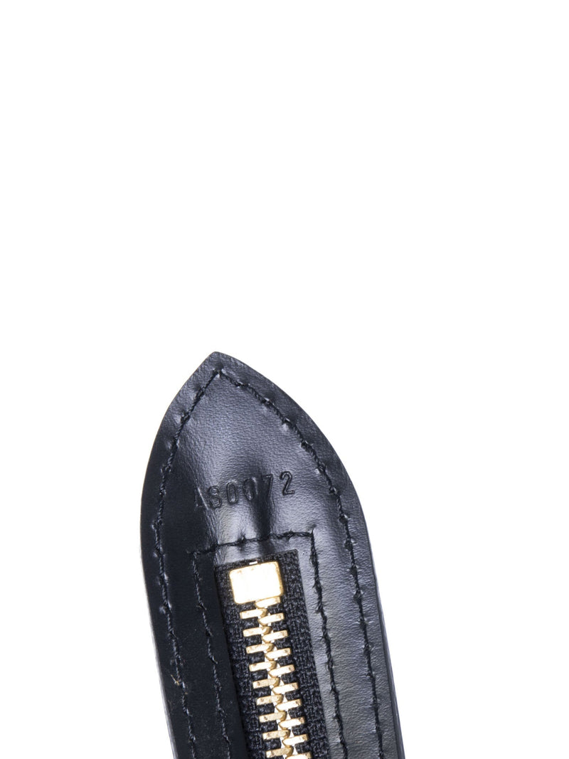 Louis Vuitton - Authenticated Saint Jacques Handbag - Leather Black Plain for Women, Very Good Condition