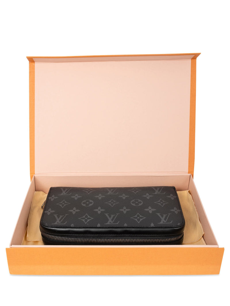 Louis Vuitton Vertical Clutch Box