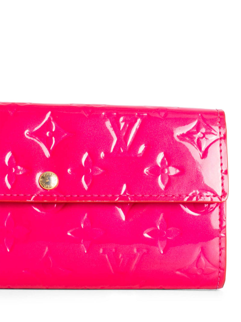 Louis Vuitton Framboise Vernis Sarah Wallet in Rose Pop Colour