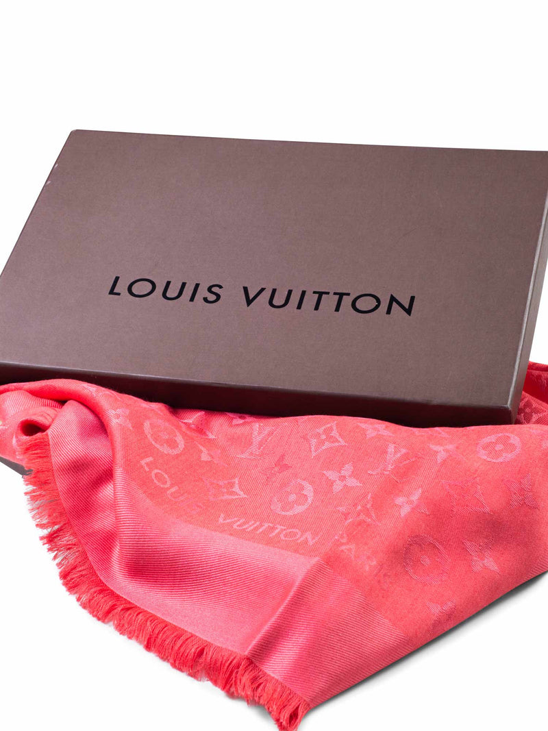 Authentic Louis Vuitton Monogram Classic Shawl Blush