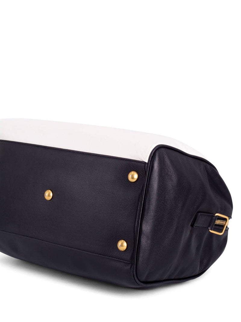 Speedy leather handbag Louis Vuitton Black in Leather - 16588930